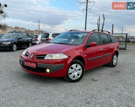 Красный Рено Меган, объемом двигателя 1.6 л и пробегом 157 тыс. км за 5999 $, фото 1 на Automoto.ua