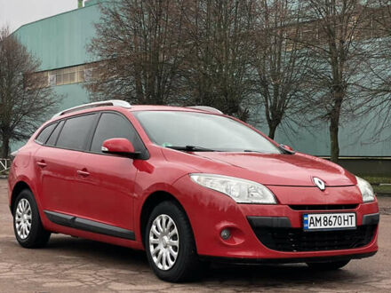 Красный Рено Меган, объемом двигателя 1.6 л и пробегом 208 тыс. км за 6450 $, фото 1 на Automoto.ua