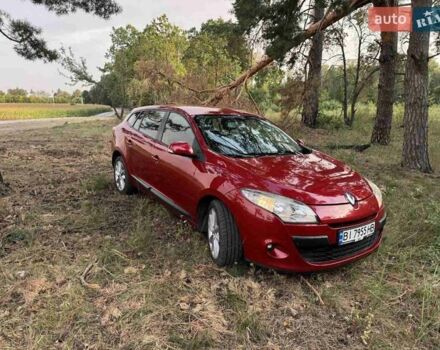 Червоний Рено Меган, об'ємом двигуна 1.46 л та пробігом 280 тис. км за 7500 $, фото 1 на Automoto.ua