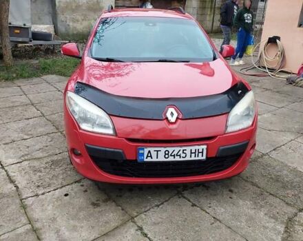 Красный Рено Меган, объемом двигателя 1.4 л и пробегом 195 тыс. км за 5000 $, фото 1 на Automoto.ua