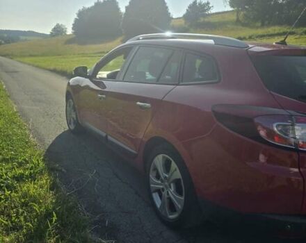 Красный Рено Меган, объемом двигателя 2 л и пробегом 189 тыс. км за 2354 $, фото 1 на Automoto.ua