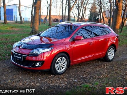 Рено Меган 2012 в Новомиргороде на Automoto.ua Красный Рено Меган, объемом двигателя 1.5 л и пробегом 196 тыс. км за 7799 $, фото 1 на Automoto.ua