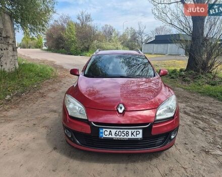 Красный Рено Меган, объемом двигателя 1.46 л и пробегом 270 тыс. км за 6900 $, фото 1 на Automoto.ua