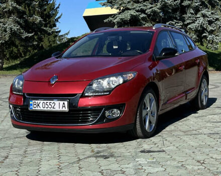 Червоний Рено Меган, об'ємом двигуна 1.46 л та пробігом 248 тис. км за 8100 $, фото 1 на Automoto.ua