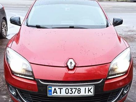 Красный Рено Меган, объемом двигателя 1.5 л и пробегом 239 тыс. км за 8700 $, фото 1 на Automoto.ua