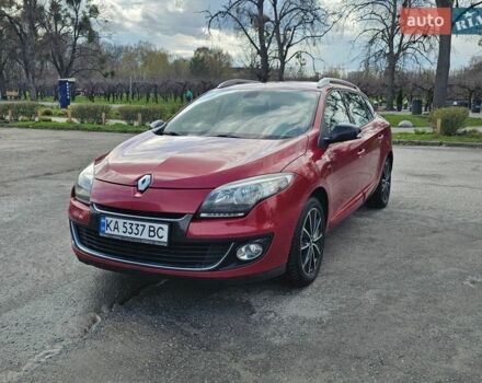 Красный Рено Меган, объемом двигателя 1.46 л и пробегом 200 тыс. км за 4800 $, фото 1 на Automoto.ua