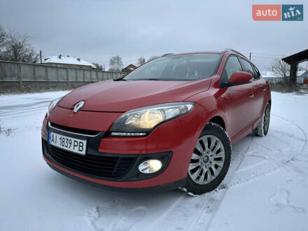 Красный Рено Меган, объемом двигателя 1.46 л и пробегом 225 тыс. км за 7900 $, фото 1 на Automoto.ua