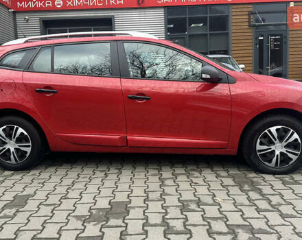 Красный Рено Меган, объемом двигателя 1.5 л и пробегом 250 тыс. км за 8400 $, фото 1 на Automoto.ua