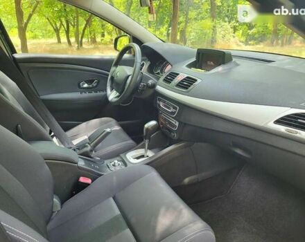 Рено Меган, объемом двигателя 1.5 л и пробегом 203 тыс. км за 8700 $, фото 5 на Automoto.ua