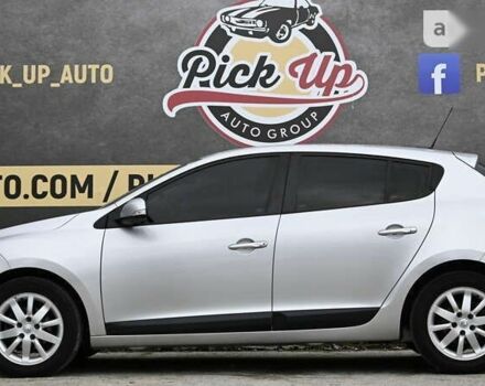 Рено Меган, объемом двигателя 1.5 л и пробегом 256 тыс. км за 7299 $, фото 15 на Automoto.ua