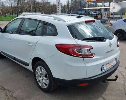 Рено Меган, объемом двигателя 1.5 л и пробегом 239 тыс. км за 8300 $, фото 4 на Automoto.ua