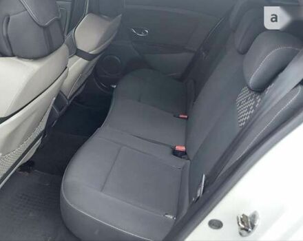 Рено Меган, объемом двигателя 1.5 л и пробегом 240 тыс. км за 6999 $, фото 13 на Automoto.ua