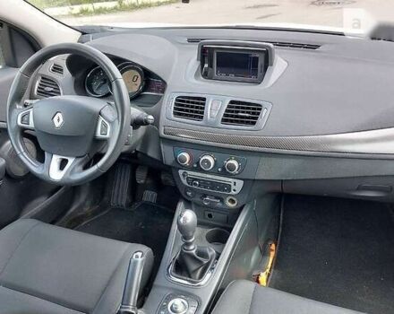 Рено Меган, объемом двигателя 1.5 л и пробегом 239 тыс. км за 8300 $, фото 18 на Automoto.ua