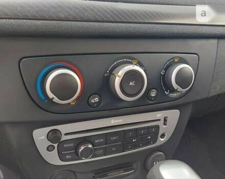 Рено Меган, объемом двигателя 1.5 л и пробегом 240 тыс. км за 6999 $, фото 19 на Automoto.ua