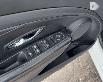 Рено Меган, объемом двигателя 1.5 л и пробегом 240 тыс. км за 6999 $, фото 25 на Automoto.ua