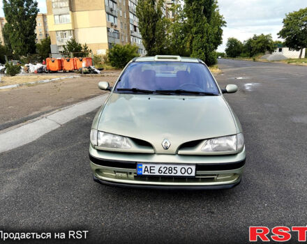 Рено Меган, объемом двигателя 1.6 л и пробегом 200 тыс. км за 2000 $, фото 13 на Automoto.ua