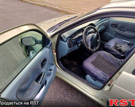 Рено Меган, объемом двигателя 1.6 л и пробегом 200 тыс. км за 2000 $, фото 11 на Automoto.ua