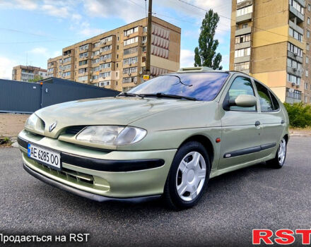 Рено Меган, объемом двигателя 1.6 л и пробегом 200 тыс. км за 2000 $, фото 7 на Automoto.ua