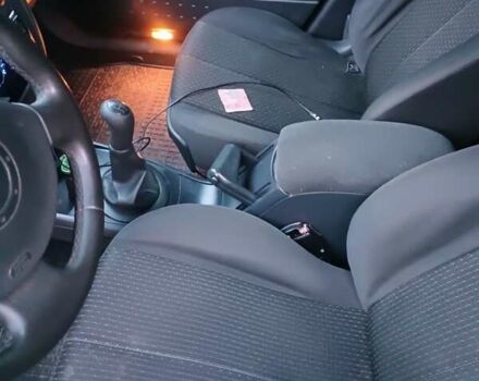 Рено Меган, объемом двигателя 1.5 л и пробегом 290 тыс. км за 3200 $, фото 4 на Automoto.ua