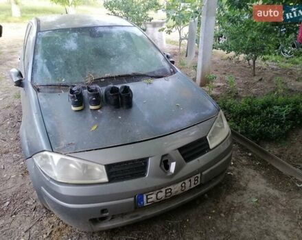 Рено Меган, об'ємом двигуна 1.9 л та пробігом 300 тис. км за 899 $, фото 4 на Automoto.ua