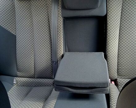 Рено Меган, об'ємом двигуна 1.6 л та пробігом 235 тис. км за 3650 $, фото 12 на Automoto.ua