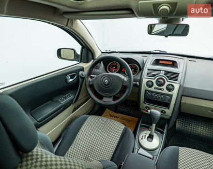 Рено Меган, объемом двигателя 1.6 л и пробегом 216 тыс. км за 4841 $, фото 10 на Automoto.ua