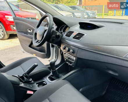 Рено Меган, об'ємом двигуна 1.6 л та пробігом 180 тис. км за 7399 $, фото 34 на Automoto.ua