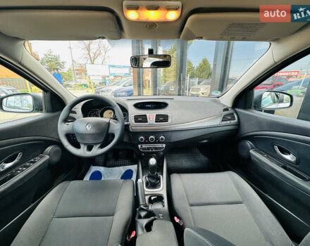 Рено Меган, об'ємом двигуна 1.6 л та пробігом 180 тис. км за 7399 $, фото 24 на Automoto.ua