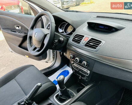 Рено Меган, об'ємом двигуна 1.6 л та пробігом 180 тис. км за 7399 $, фото 35 на Automoto.ua