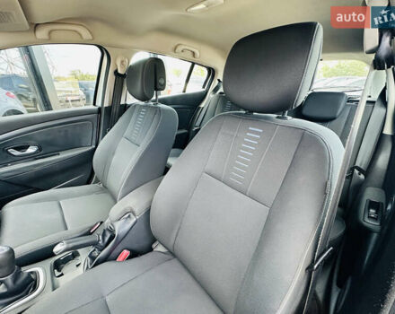 Рено Меган, об'ємом двигуна 1.6 л та пробігом 180 тис. км за 7399 $, фото 18 на Automoto.ua