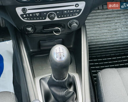 Рено Меган, об'ємом двигуна 1.6 л та пробігом 180 тис. км за 7399 $, фото 29 на Automoto.ua