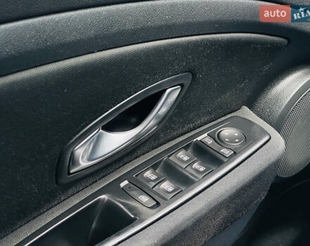 Рено Меган, об'ємом двигуна 1.6 л та пробігом 180 тис. км за 7399 $, фото 31 на Automoto.ua