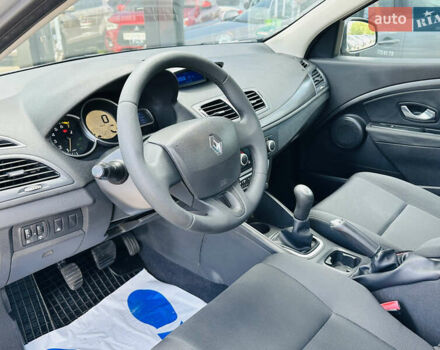 Рено Меган, об'ємом двигуна 1.6 л та пробігом 180 тис. км за 7399 $, фото 17 на Automoto.ua