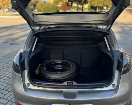 Рено Меган, объемом двигателя 1.6 л и пробегом 180 тыс. км за 7200 $, фото 17 на Automoto.ua