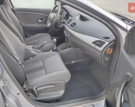 Рено Меган 2009 у Дніпро (Дніпропетровську) на Automoto.ua Рено Меган, об'ємом двигуна 1.6 л та пробігом 222 тис. км за 6900 $, фото 17 на Automoto.ua