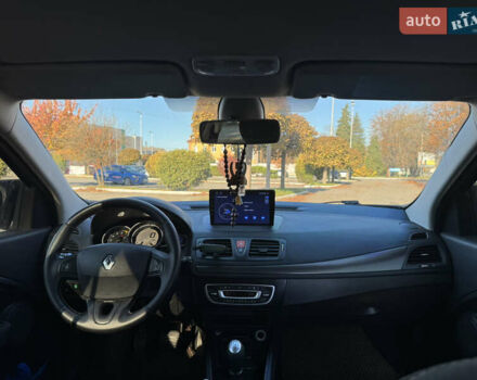 Рено Меган, объемом двигателя 1.6 л и пробегом 180 тыс. км за 7200 $, фото 21 на Automoto.ua