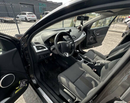 Рено Меган, объемом двигателя 1.6 л и пробегом 240 тыс. км за 6200 $, фото 5 на Automoto.ua