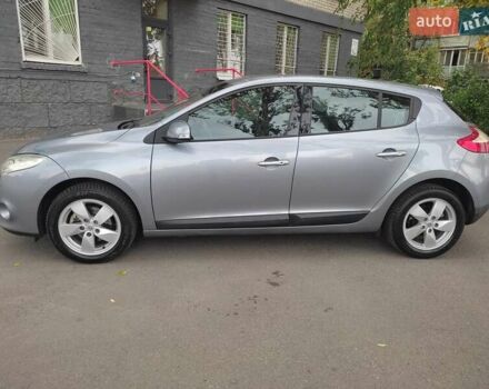 Рено Меган 2009 у Дніпро (Дніпропетровську) на Automoto.ua Рено Меган, об'ємом двигуна 1.6 л та пробігом 222 тис. км за 6900 $, фото 4 на Automoto.ua