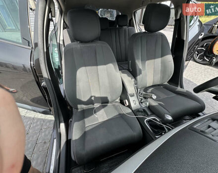 Рено Меган, объемом двигателя 1.6 л и пробегом 240 тыс. км за 6200 $, фото 6 на Automoto.ua