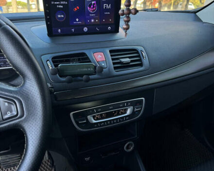 Рено Меган, объемом двигателя 1.6 л и пробегом 180 тыс. км за 7200 $, фото 23 на Automoto.ua