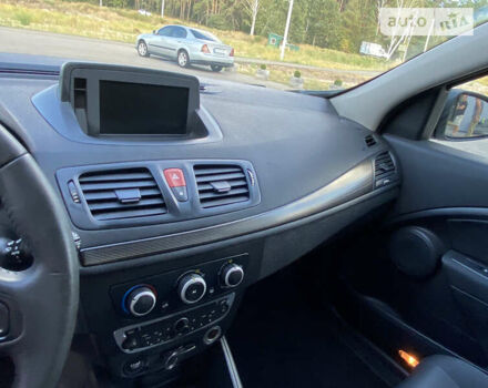 Рено Меган, объемом двигателя 1.6 л и пробегом 211 тыс. км за 6300 $, фото 37 на Automoto.ua