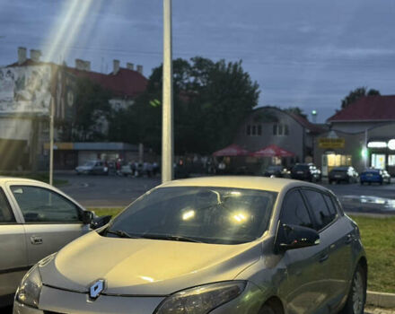 Рено Меган, объемом двигателя 1.6 л и пробегом 180 тыс. км за 7200 $, фото 45 на Automoto.ua