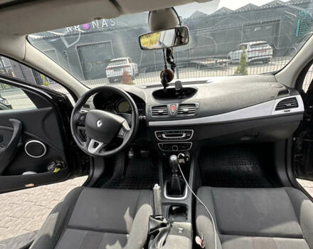 Рено Меган, объемом двигателя 1.6 л и пробегом 240 тыс. км за 6200 $, фото 4 на Automoto.ua