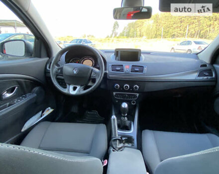 Рено Меган, объемом двигателя 1.6 л и пробегом 211 тыс. км за 6300 $, фото 49 на Automoto.ua