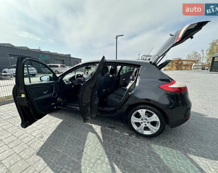 Рено Меган, объемом двигателя 1.6 л и пробегом 240 тыс. км за 6200 $, фото 3 на Automoto.ua