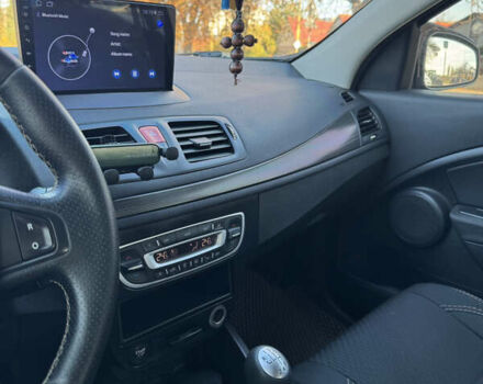 Рено Меган, объемом двигателя 1.6 л и пробегом 180 тыс. км за 7200 $, фото 22 на Automoto.ua