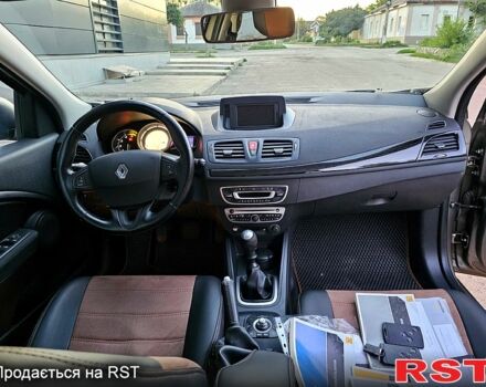 Рено Меган, объемом двигателя 1.5 л и пробегом 287 тыс. км за 6700 $, фото 6 на Automoto.ua