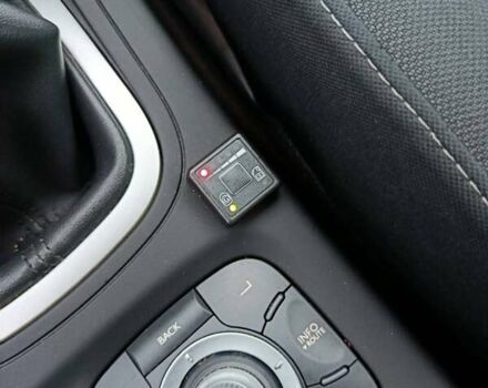 Рено Меган, об'ємом двигуна 1.6 л та пробігом 225 тис. км за 6999 $, фото 64 на Automoto.ua