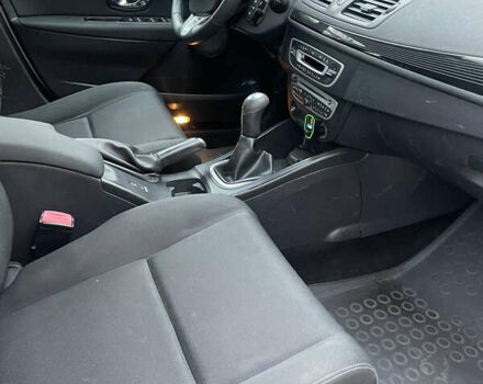 Рено Меган, объемом двигателя 1.5 л и пробегом 210 тыс. км за 7000 $, фото 8 на Automoto.ua