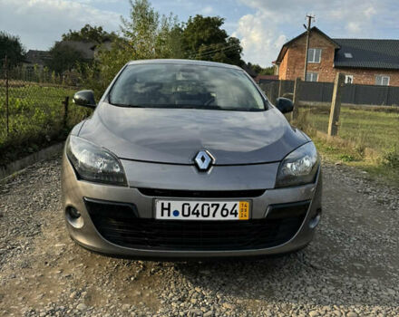 Рено Меган, объемом двигателя 1.6 л и пробегом 119 тыс. км за 8500 $, фото 5 на Automoto.ua